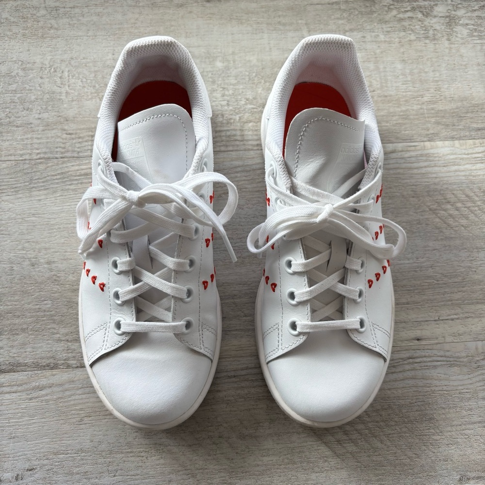 Adidas Stan Smith Shoes Valentine Red Hearts | Big Kid Size 3.5